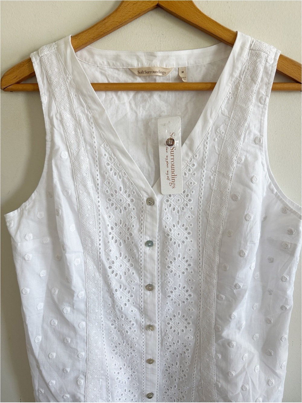 Soft surroundings Eloise white eyelet cotton button down sleeveless top sz M NWT - Picture 2 of 6